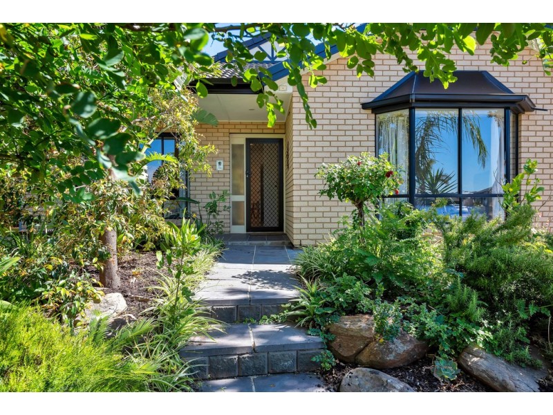 90 Grand Boulevard, Seaford Rise SA 5169