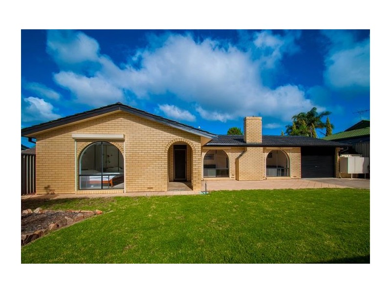 4 Southbound Avenue, Aberfoyle Park SA 5159