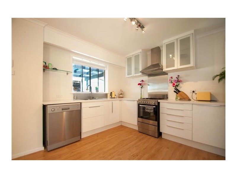 4 Southbound Avenue, Aberfoyle Park SA 5159