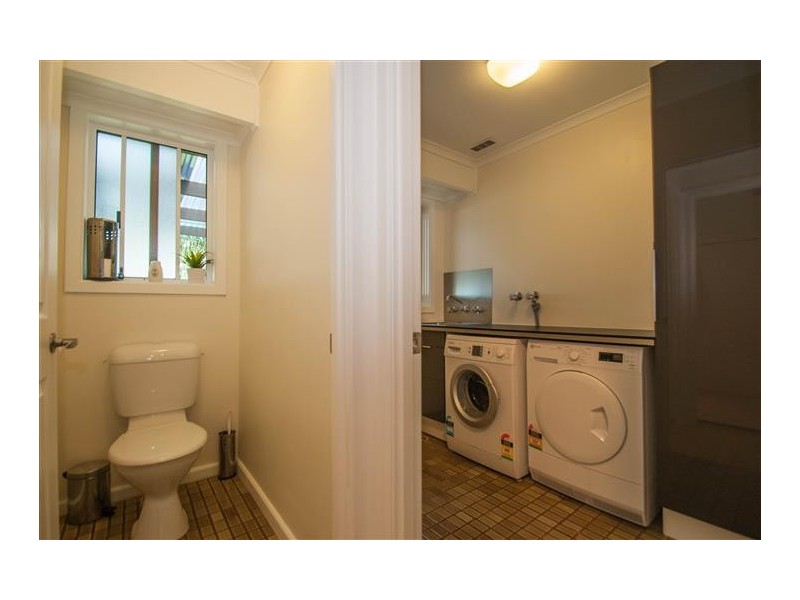 4 Southbound Avenue, Aberfoyle Park SA 5159