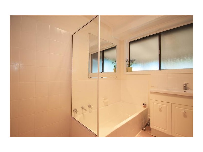 4 Southbound Avenue, Aberfoyle Park SA 5159
