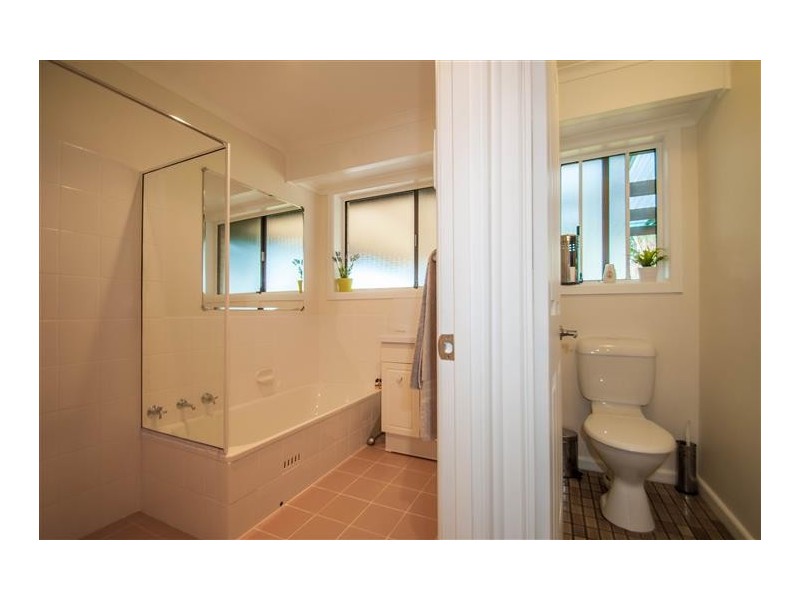4 Southbound Avenue, Aberfoyle Park SA 5159