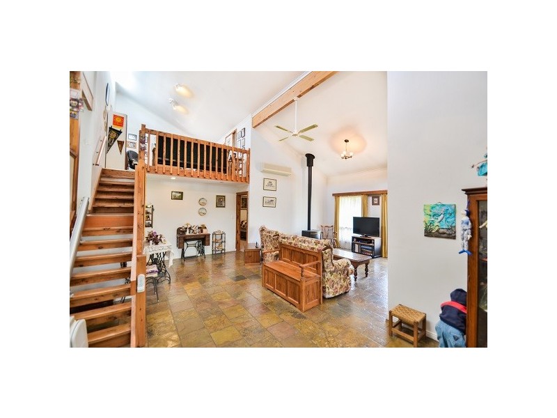 24 Semmens Road, Mclaren Vale SA 5171