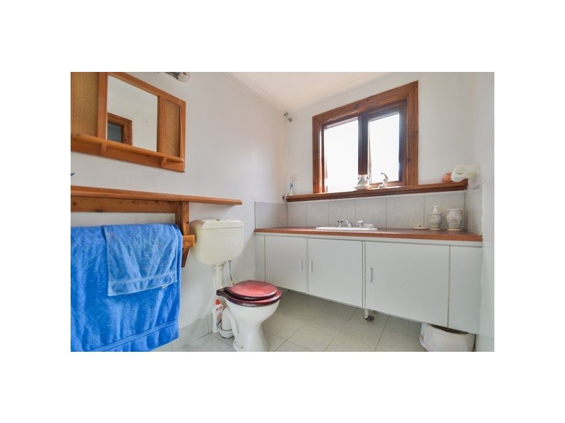 24 Semmens Road, Mclaren Vale SA 5171