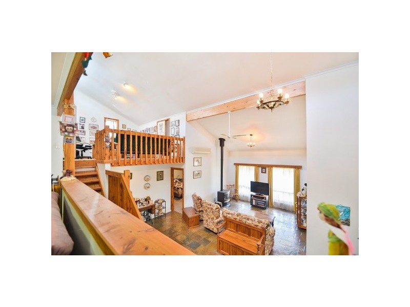 24 Semmens Road, Mclaren Vale SA 5171