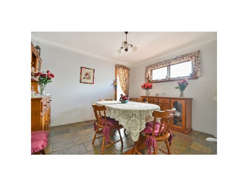 24 Semmens Road, Mclaren Vale SA 5171