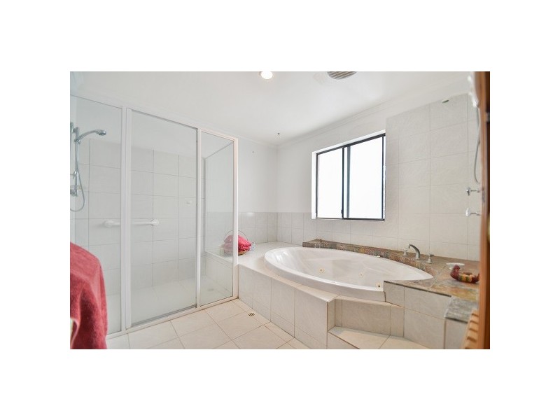 24 Semmens Road, Mclaren Vale SA 5171