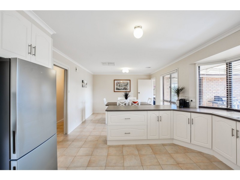 3 Barbary Way, Seaford Rise SA 5169