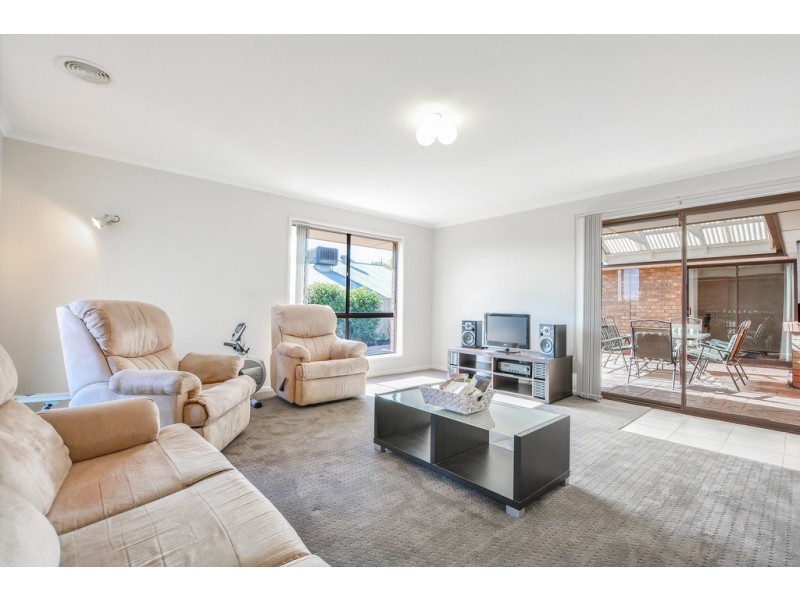 3 Barbary Way, Seaford Rise SA 5169