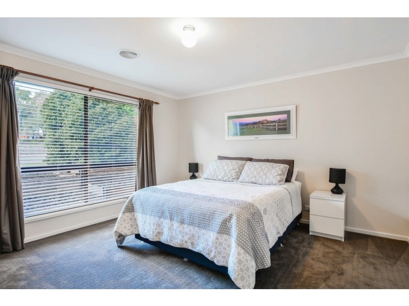 3 Barbary Way, Seaford Rise SA 5169