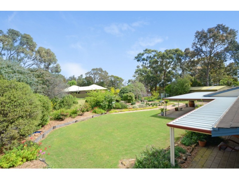 12 Andrew Henning Place, Willunga SA 5172