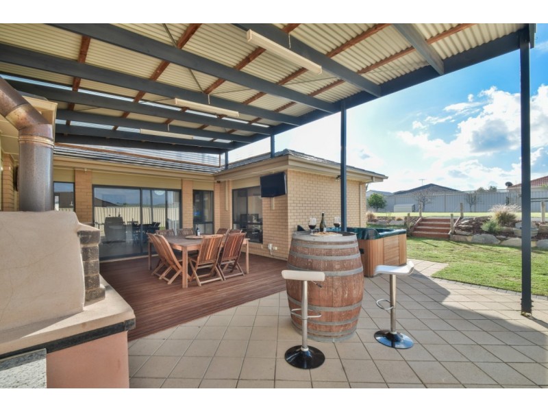 20 Meadow Bank Way, Aldinga Beach SA 5173
