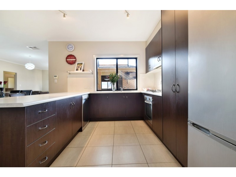 20 Meadow Bank Way, Aldinga Beach SA 5173