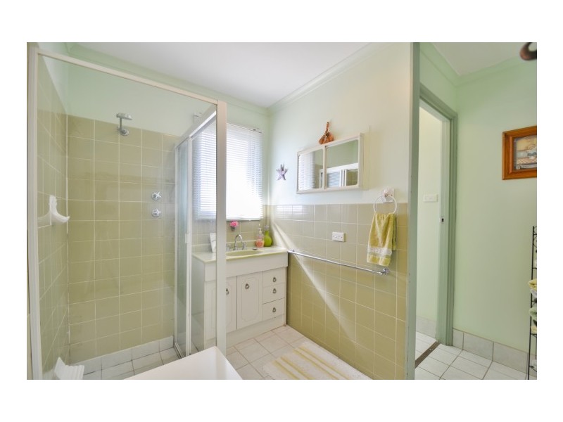 1 Homestead Drive, Aberfoyle Park SA 5159