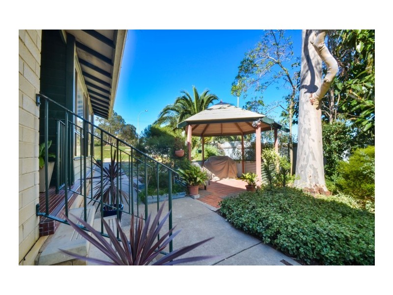 1 Homestead Drive, Aberfoyle Park SA 5159