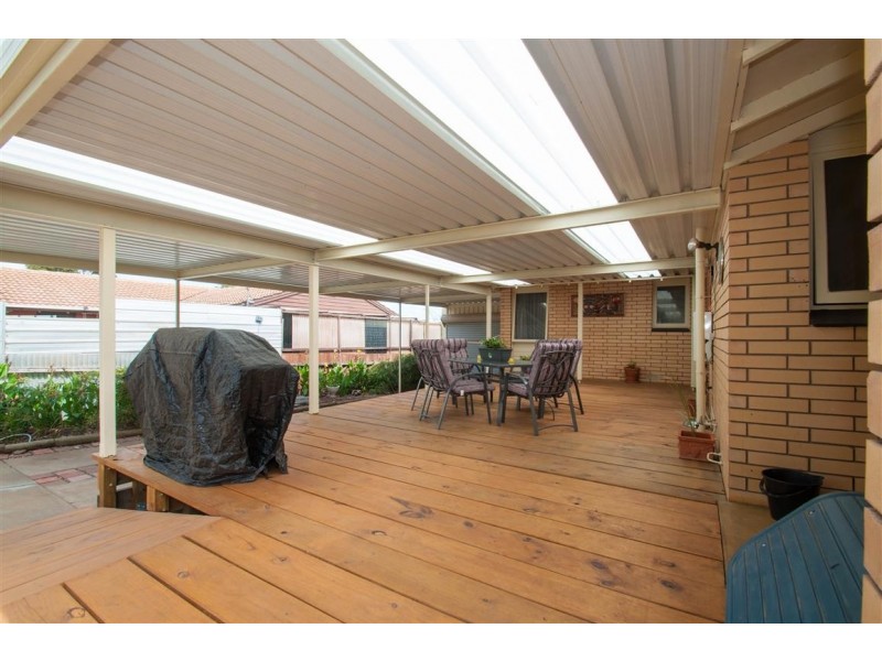 16 Helsinki Road, Hackham West SA 5163