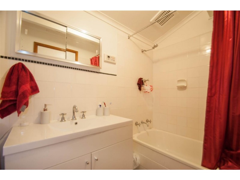 16 Helsinki Road, Hackham West SA 5163