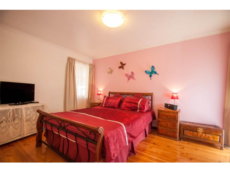 16 Helsinki Road, Hackham West SA 5163