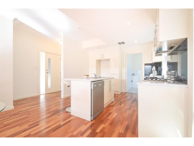 15B Condada Ave, Park Holme SA 5043