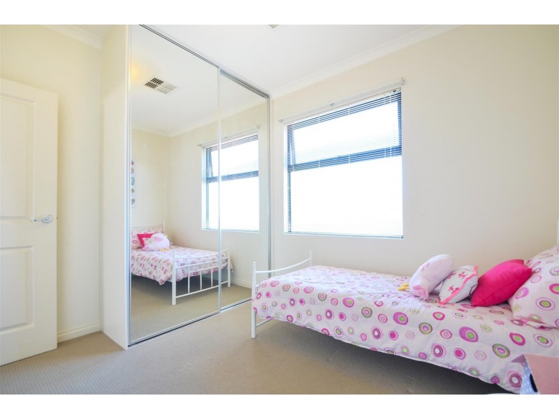 15B Condada Ave, Park Holme SA 5043