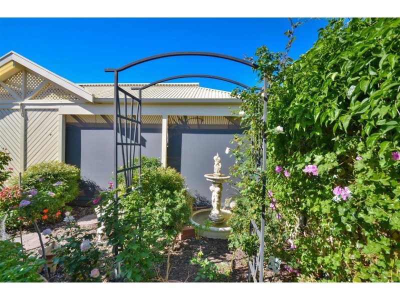 5 Todd Street, Woodcroft SA 5162