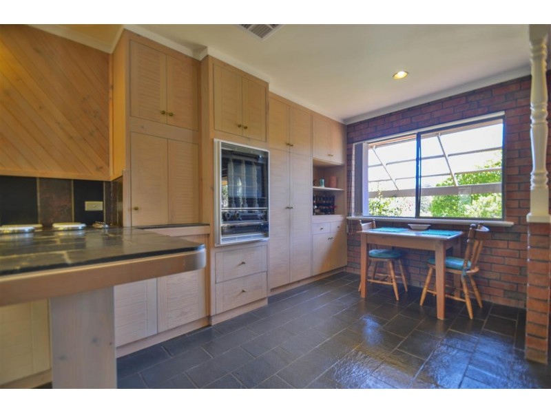 5 Daina Court, Coromandel Valley SA 5051