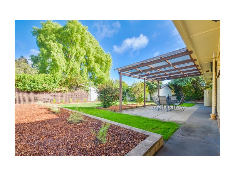 33 Kentwood Road, Morphett Vale SA 5162