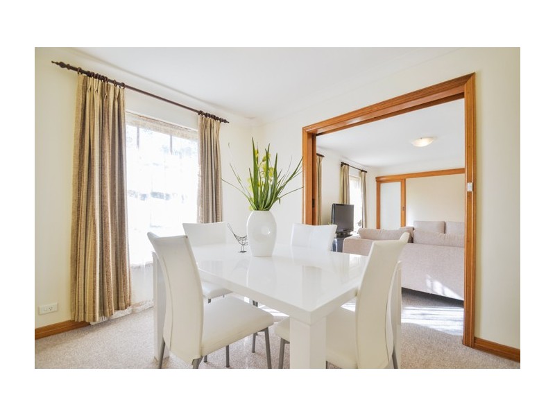 33 Kentwood Road, Morphett Vale SA 5162