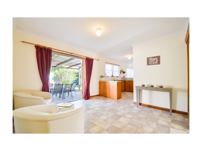 33 Kentwood Road, Morphett Vale SA 5162