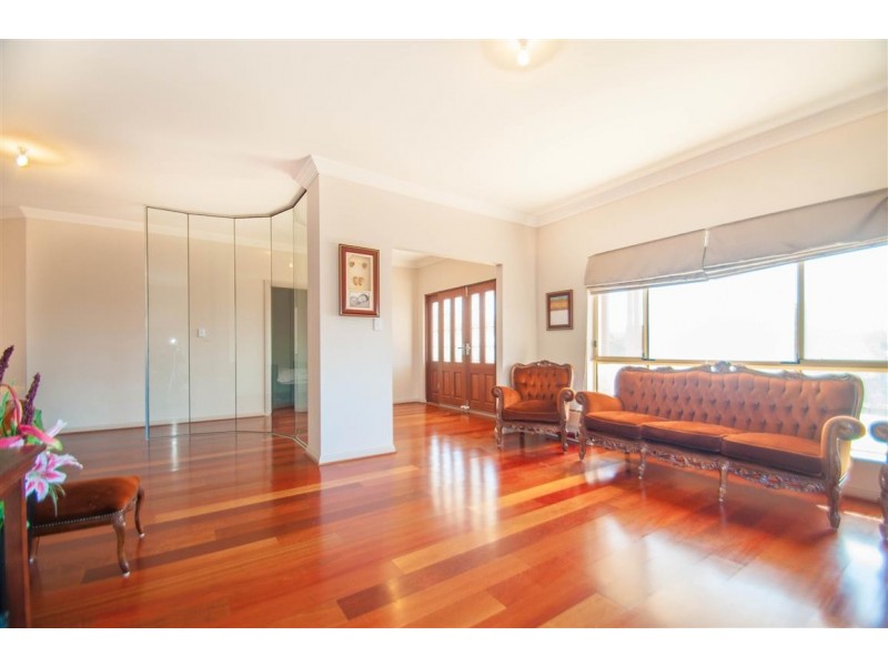 13 Hertford Place, Noarlunga Downs SA 5168