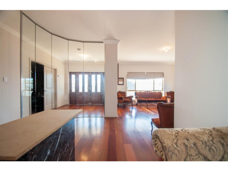 13 Hertford Place, Noarlunga Downs SA 5168