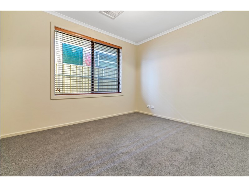 12 Beaumont Street, Clovelly Park SA 5042