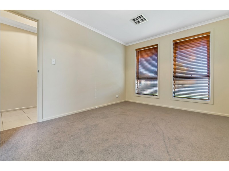 12 Beaumont Street, Clovelly Park SA 5042