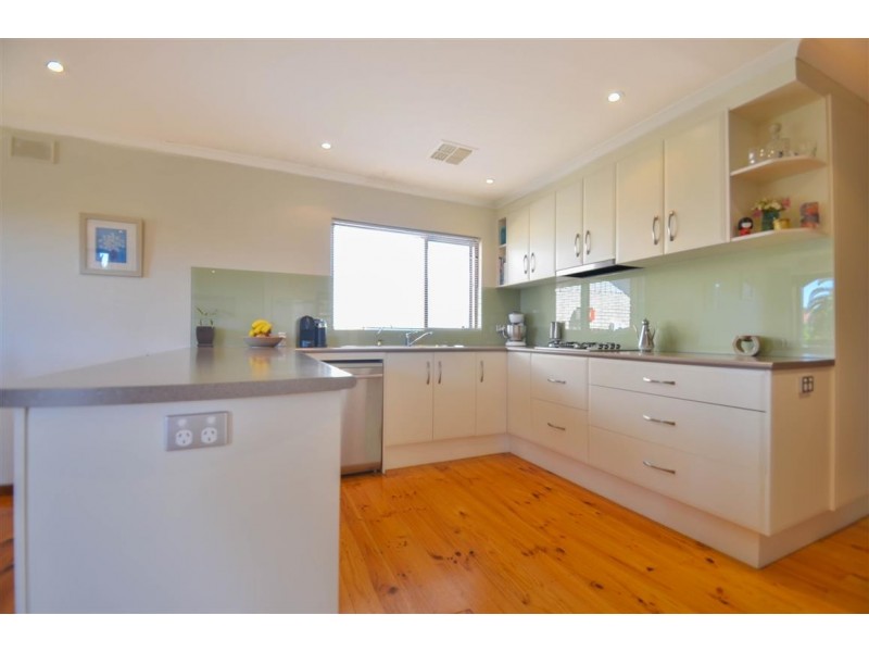 10 Gifford Terrace, Seaford SA 5169