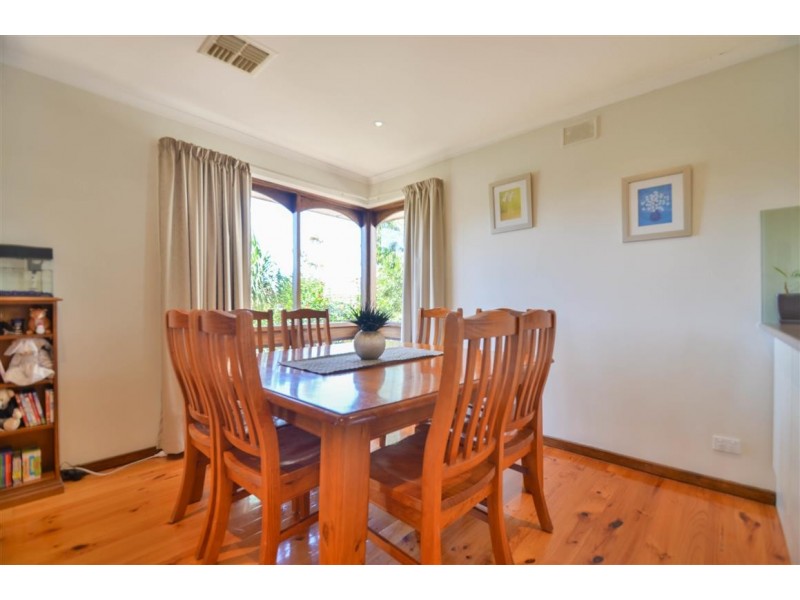 10 Gifford Terrace, Seaford SA 5169