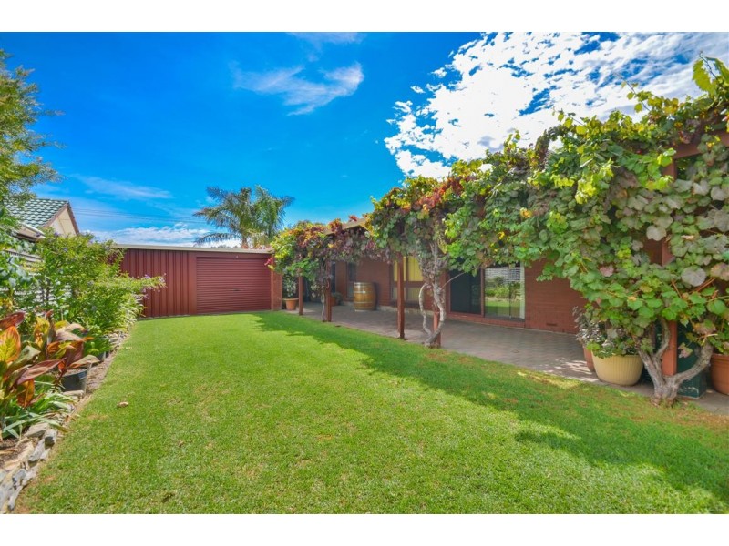 10 Gifford Terrace, Seaford SA 5169