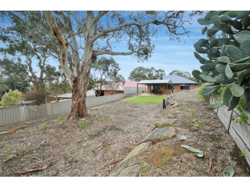 108a Oakridge Road, Aberfoyle Park SA 5159