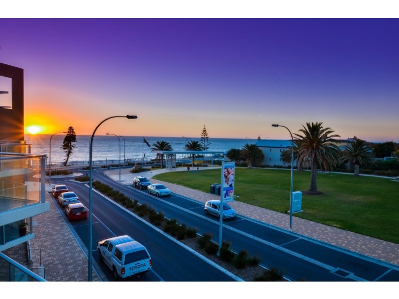 212-50 Esplanade, Christies Beach SA 5165