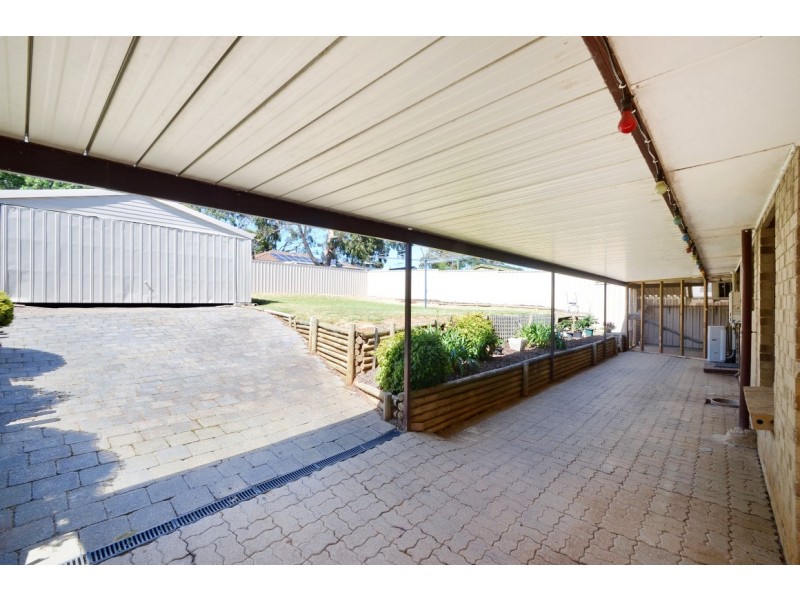 38 Leonard Road, Morphett Vale SA 5162