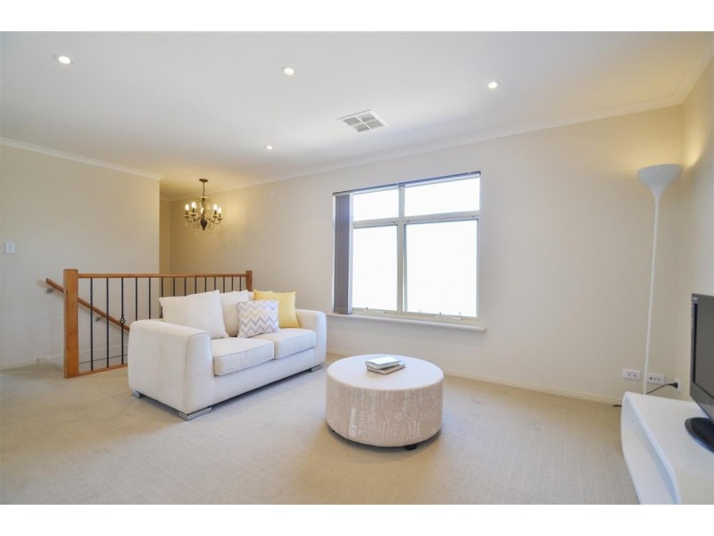 24 Ambrosini Court, Woodcroft SA 5162