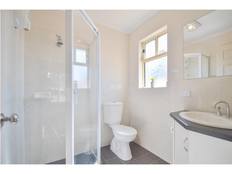 24 Ambrosini Court, Woodcroft SA 5162