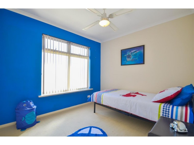 24 Ambrosini Court, Woodcroft SA 5162