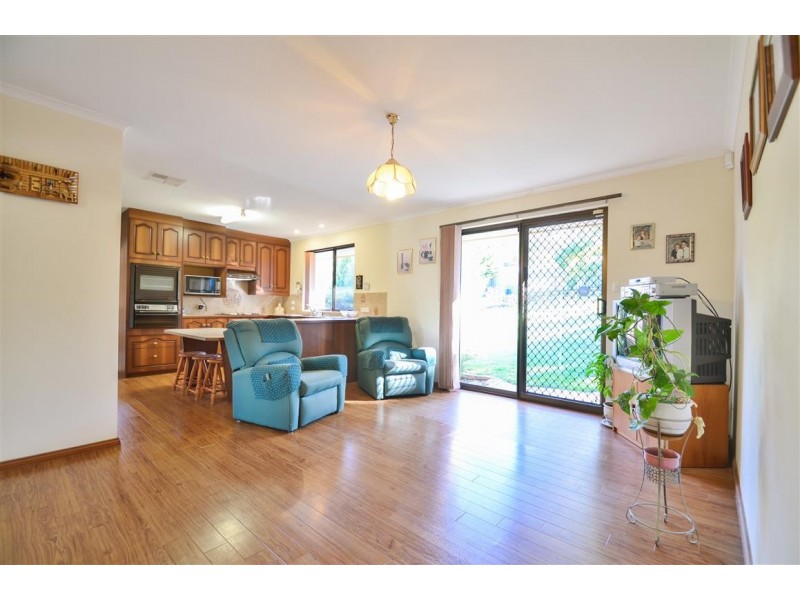 6 Challenger Court, Happy Valley SA 5159