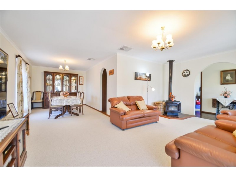 6 Challenger Court, Happy Valley SA 5159