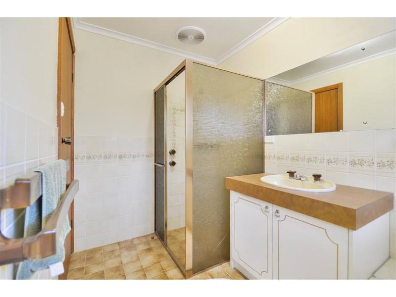 6 Challenger Court, Happy Valley SA 5159