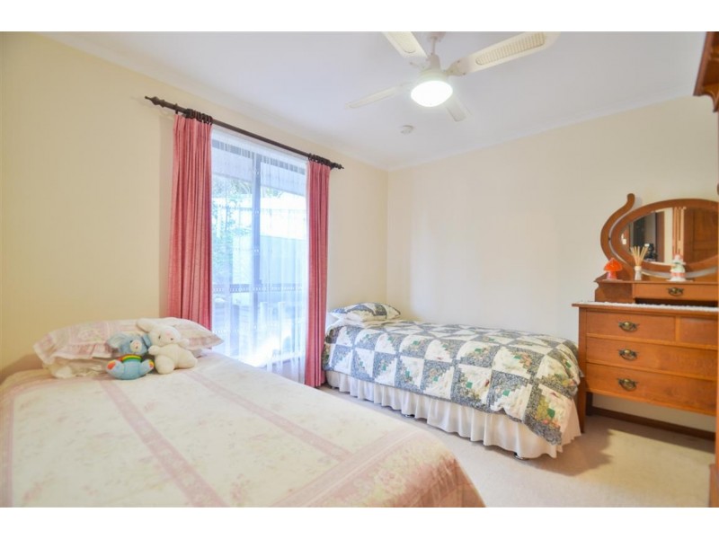 6 Challenger Court, Happy Valley SA 5159