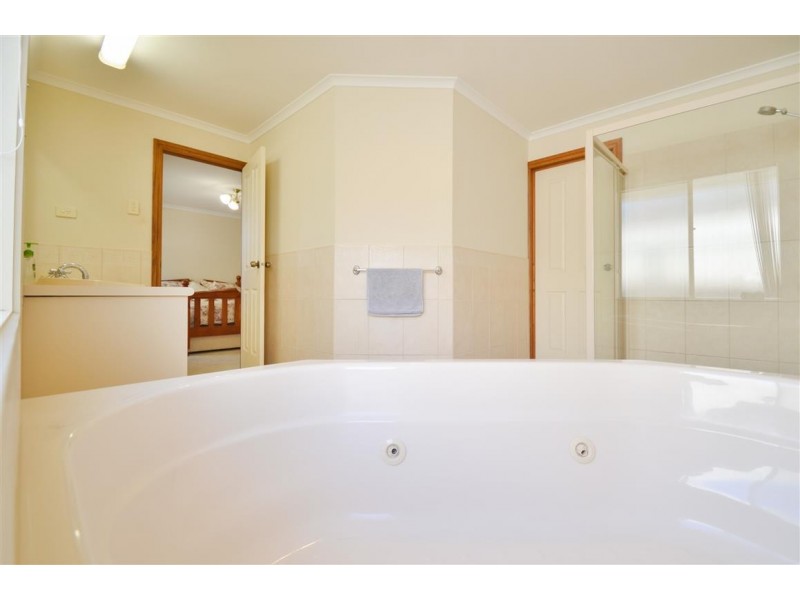 6 Mornington Place, Reynella SA 5161