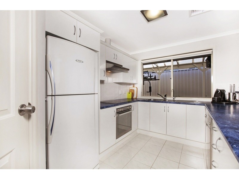5 Kari Crescent, Huntfield Heights SA 5163
