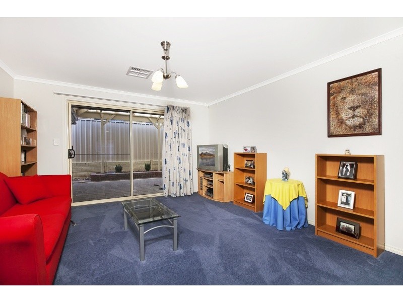 5 Kari Crescent, Huntfield Heights SA 5163