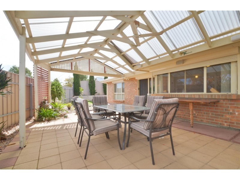 1 Overland Crescent, Sheidow Park SA 5158